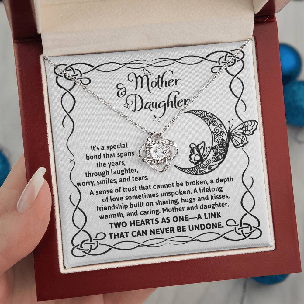 To My Daughter - Love Knot Necklace - A Special Bond